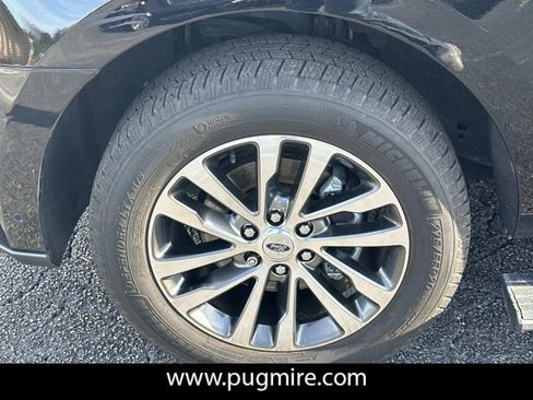 Used 2018 Ford Expedition Limited w/ Equipment Group 301A image 11