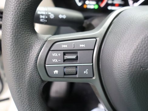 New 2026 Honda HR-V LX image 31