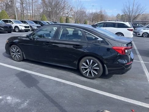 Used 2023 Honda Civic EX image 8