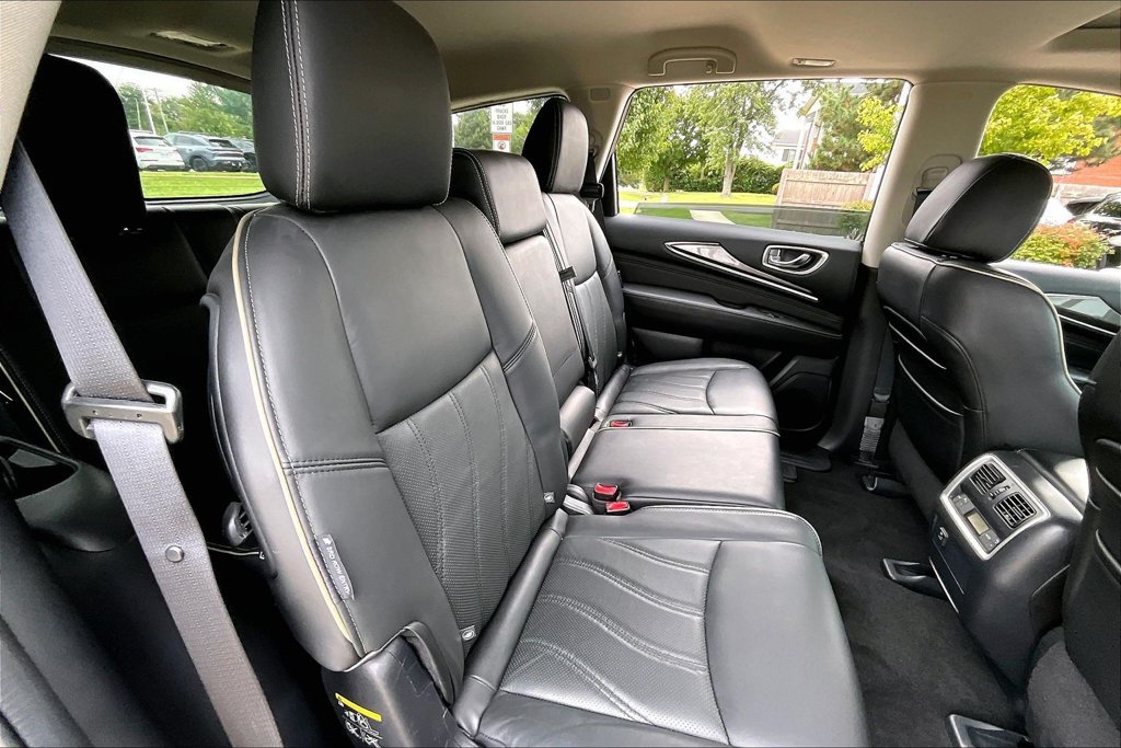 Certified 2018 INFINITI QX60 Luxe w/ Premium Plus Package AWD/4WD image 30