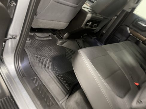 Used 2022 Chevrolet Silverado 1500 RST image 17