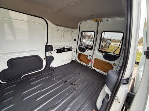 Used 2013 Ford Transit Connect XLT image 20