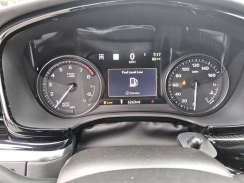Used 2025 Cadillac XT6 Sport w/ Technology Package AWD/4WD image 5