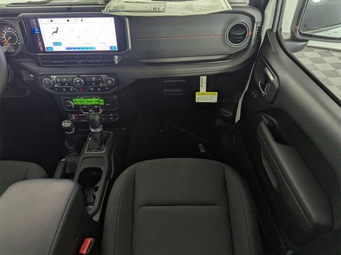 New 2025 Jeep Gladiator Rubicon w/ Safety Group image 16