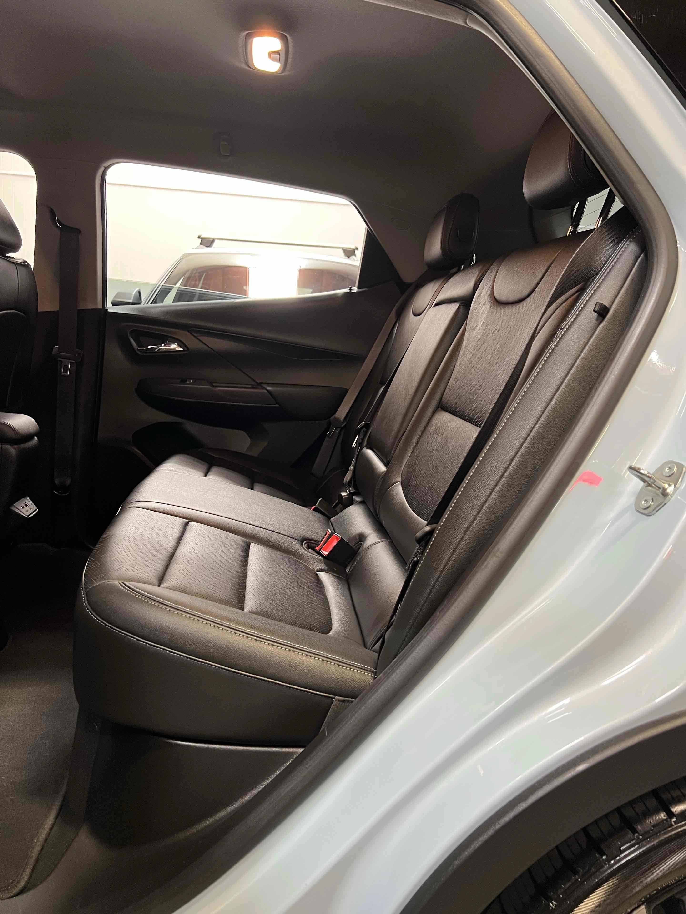 Used 2023 Chevrolet Bolt LT w/ Infotainment Package FWD image 28