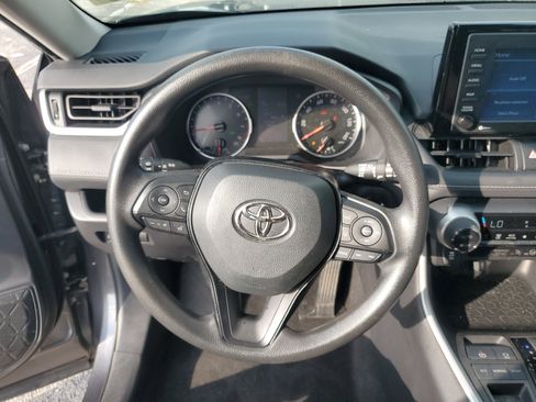 Used 2021 Toyota RAV4 XLE image 15