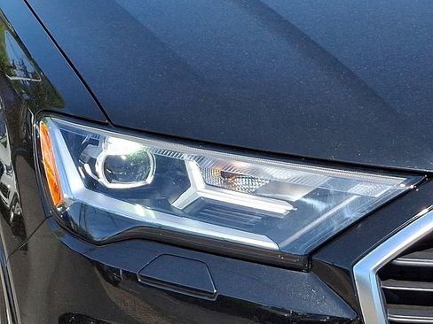 Certified 2022 Audi Q7 3.0T Premium AWD/4WD image 15