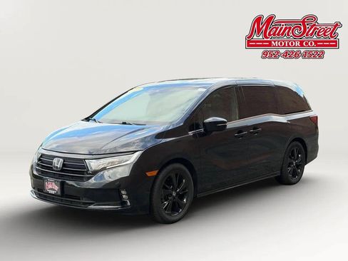 Used 2023 Honda Odyssey Sport image 3