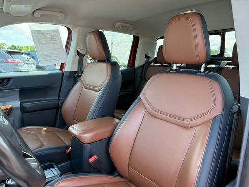 Used 2023 Ford Maverick Lariat w/ Lariat Luxury Package FWD image 15
