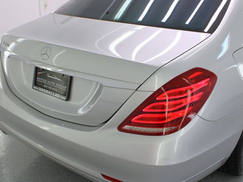 Used 2014 Mercedes-Benz S 550 Sedan image 19