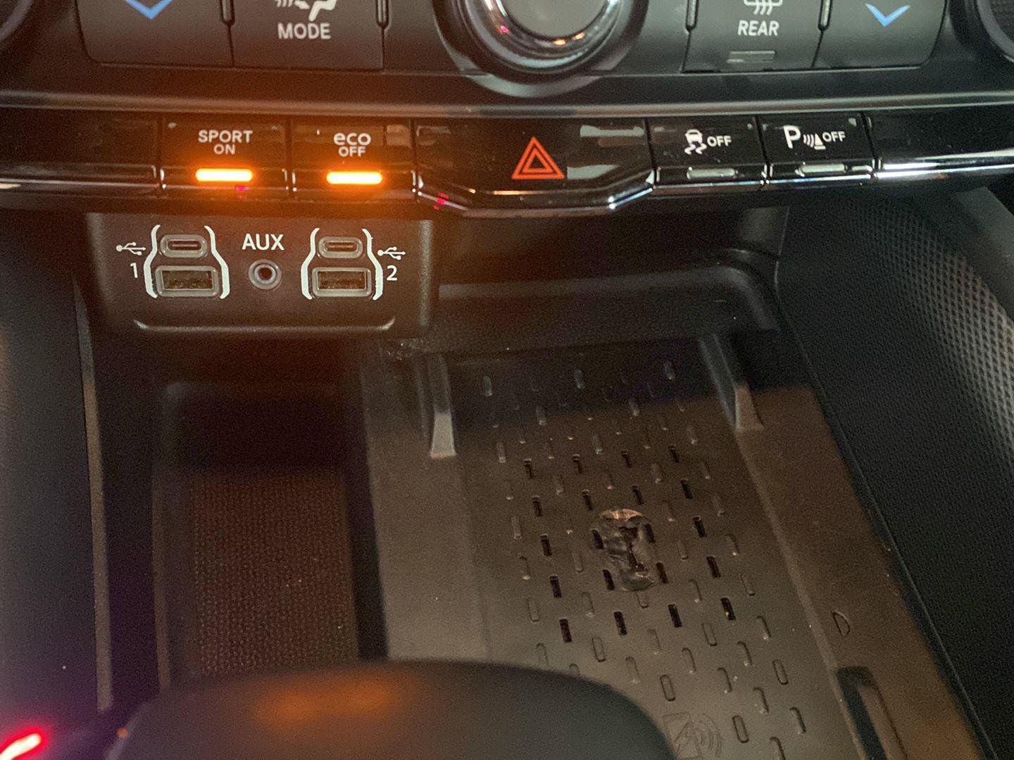 Used 2025 Dodge Durango R/T AWD/4WD image 12