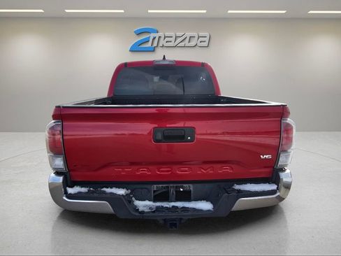 Used 2021 Toyota Tacoma TRD Off-Road image 4