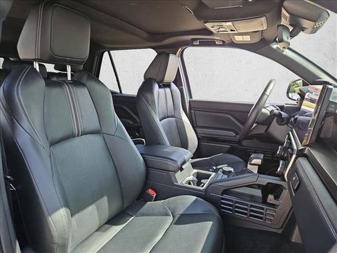 Used 2025 Toyota 4Runner Limited RWD image 19