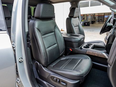 Used 2022 GMC Sierra 2500 Denali image 30