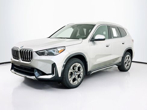 Used 2025 BMW X1 xDrive28i image 3