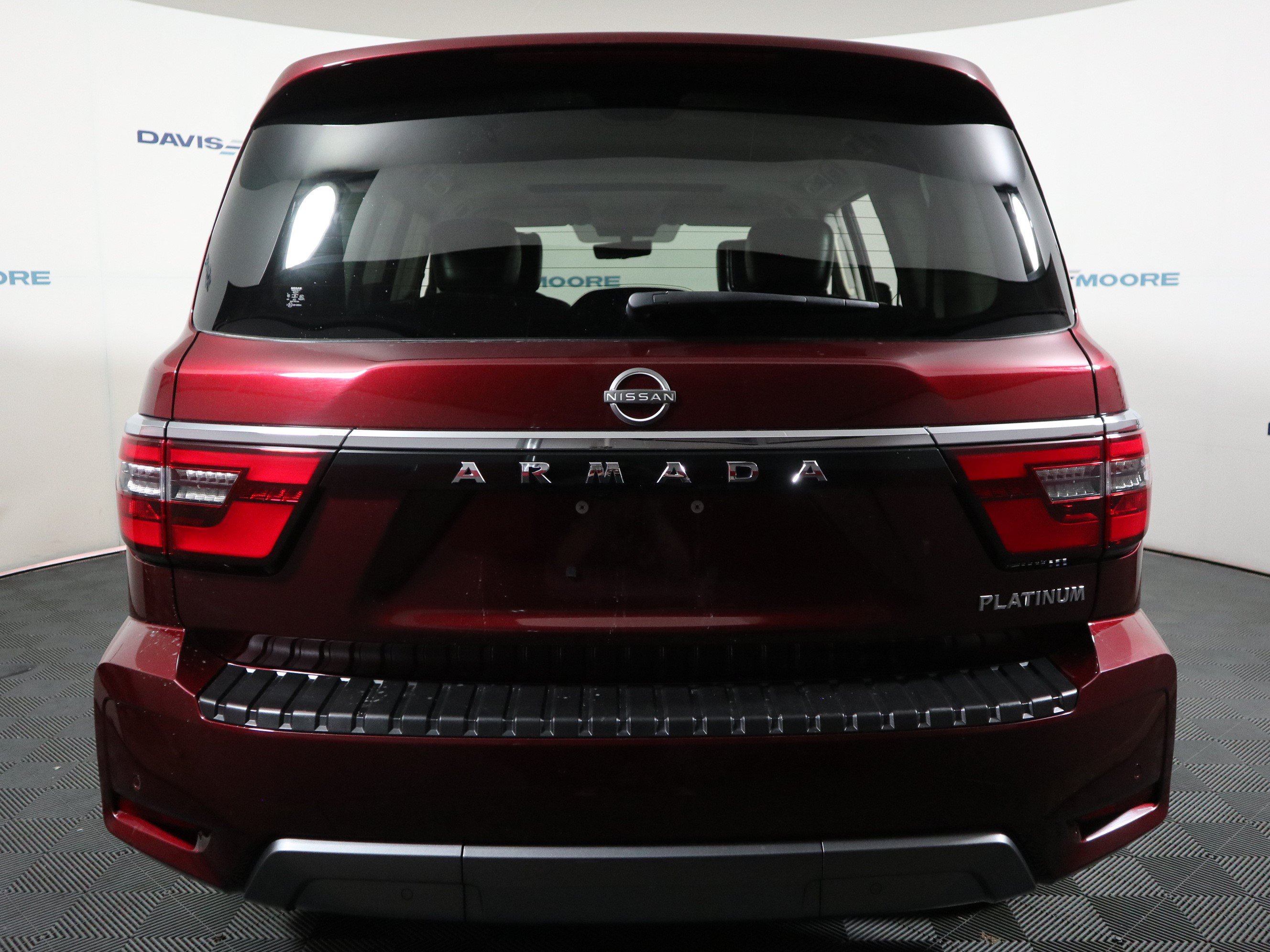 Used 2022 Nissan Armada Platinum w/ Captain's Chairs Package AWD/4WD image 7