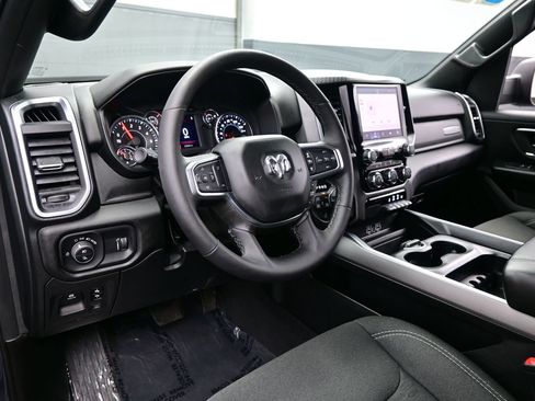 Used 2025 RAM 1500 Big Horn AWD/4WD image 16