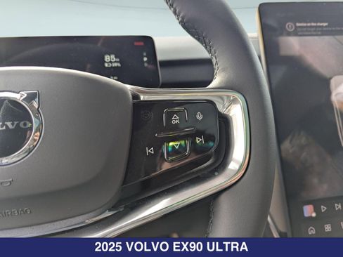 New 2025 Volvo EX90 Ultra w/ Protection Package Premier AWD/4WD image 13