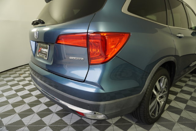 Used 2017 Honda Pilot Touring image 13