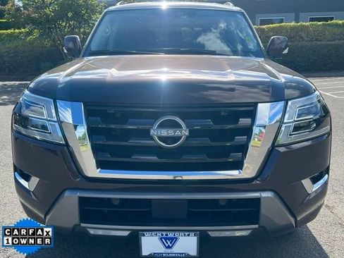 Used 2022 Nissan Armada SL AWD/4WD image 2