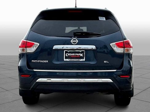 Used 2013 Nissan Pathfinder SL FWD image 5