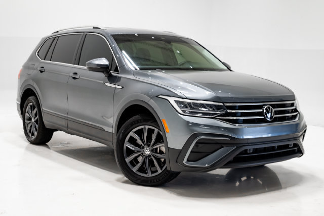 Used 2023 Volkswagen Tiguan SE FWD image 8