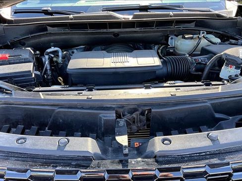 Used 2021 GMC Yukon Denali w/ Denali Premium Package AWD/4WD image 9