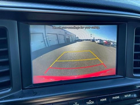 Used 2020 Hyundai Elantra SEL image 21