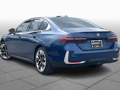 Used 2025 BMW 530i image 11