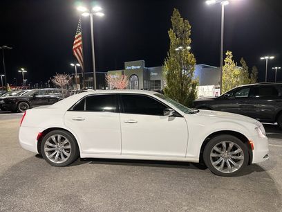 Used 2019 Chrysler 300 Touring w/ Chrome Appearance Package