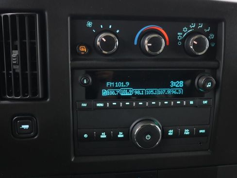 Used 2024 Chevrolet Express 3500 LS RWD image 14