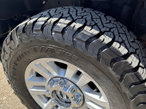 Used 2017 Ford F350 XLT w/ XLT Value Package AWD/4WD image 38
