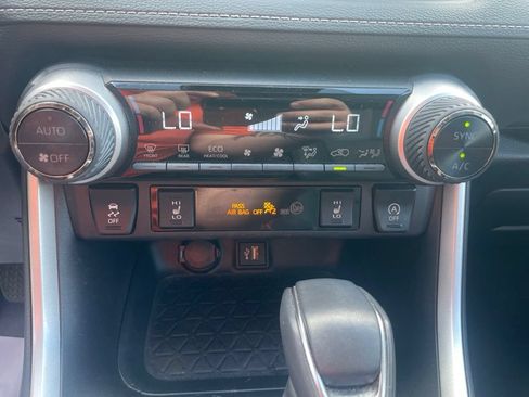 Used 2025 Toyota RAV4 XLE Premium w/ Weather Package AWD/4WD image 21