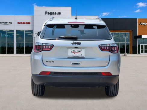 New 2026 Jeep Compass Latitude AWD/4WD image 7