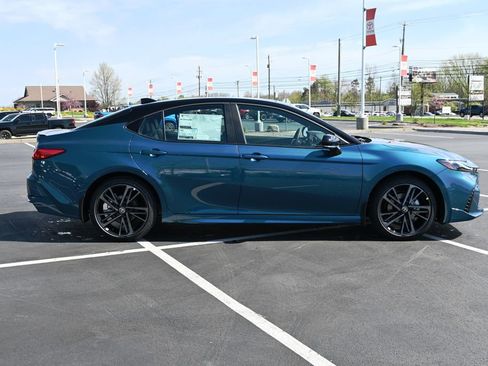 New 2026 Toyota Camry XSE AWD/4WD image 9