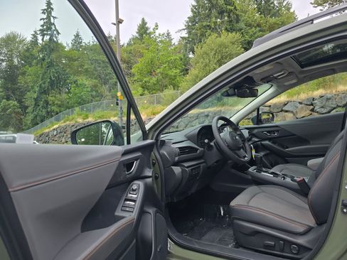 New 2026 Subaru Crosstrek 2.5i Limited w/ Crosstrek Mirror Package AWD/4WD image 21