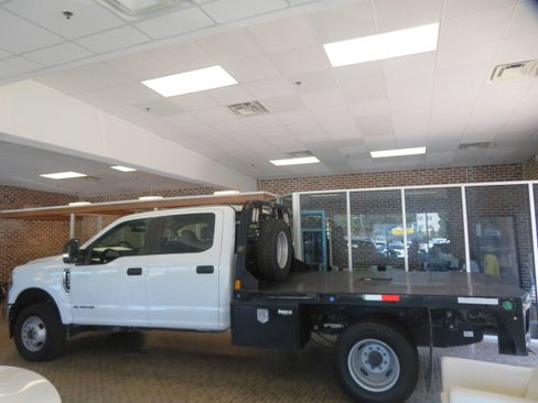 Used 2022 Ford F350 XL w/ Power Equipment Group AWD/4WD image 77
