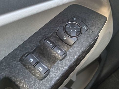 Used 2019 Ford EcoSport SE FWD image 24