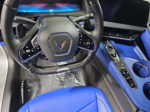 Used 2026 Chevrolet Corvette Z06 RWD image 17