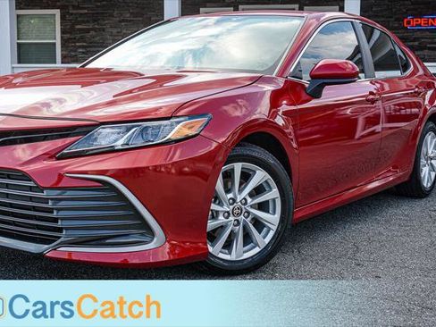 Used 2024 Toyota Camry LE image 7