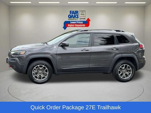 Used 2021 Jeep Cherokee Trailhawk w/ Sun, Sound & Nav Group AWD/4WD image 12