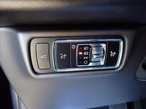 Used 2023 Lincoln Aviator Reserve AWD/4WD image 20
