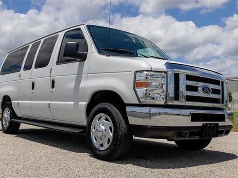 Used 2011 Ford E-150 and Econoline 150 RWD image 1
