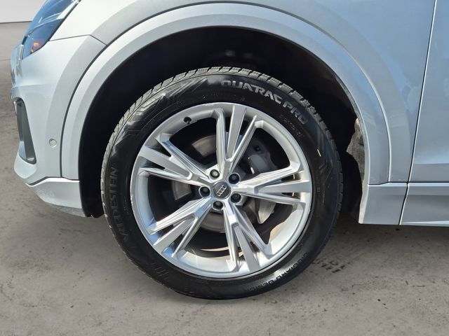 Used 2019 Audi Q8 Premium Plus AWD/4WD image 9