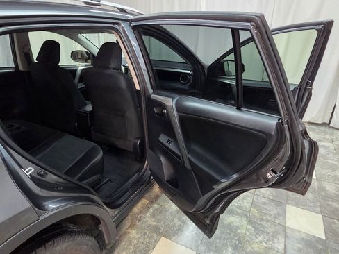 Used 2015 Toyota RAV4 LE image 12