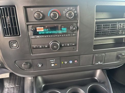 New 2025 Chevrolet Express 3500 w/ Power Convenience Package image 15