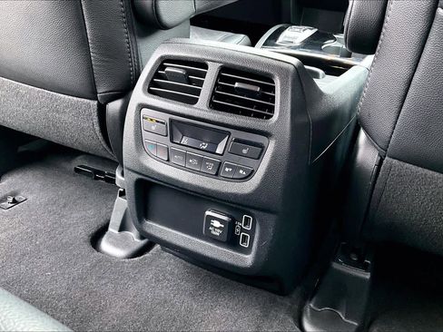 Used 2020 Honda Passport Touring image 14