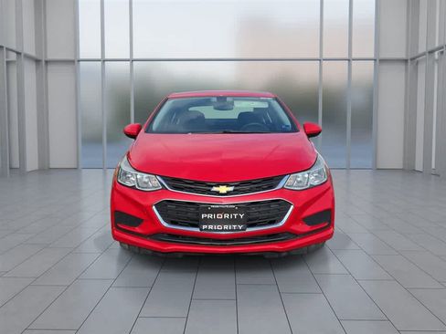 Used 2017 Chevrolet Cruze LS FWD image 4