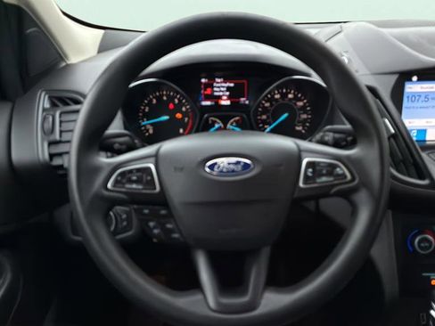 Used 2019 Ford Escape SE image 17
