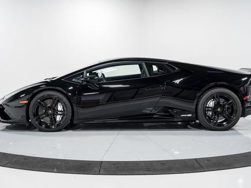 Used 2020 Lamborghini Huracan EVO RWD image 6